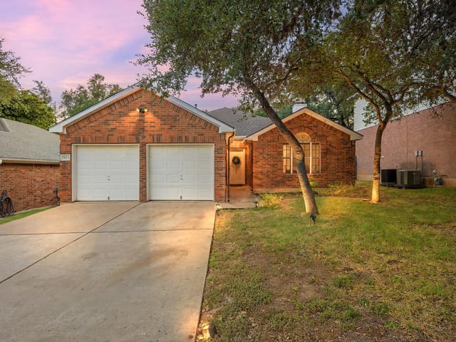 5613 Lomita Verde CIR