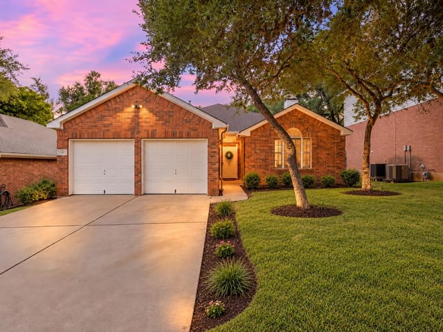 5613 Lomita Verde CIR