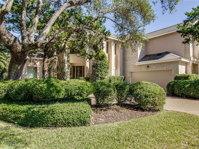 5616 N SCOUT ISLAND Cir