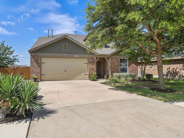 5628 Corsica LOOP