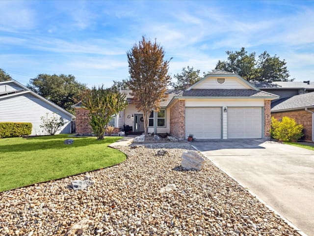 5635 Wagon Train Rd