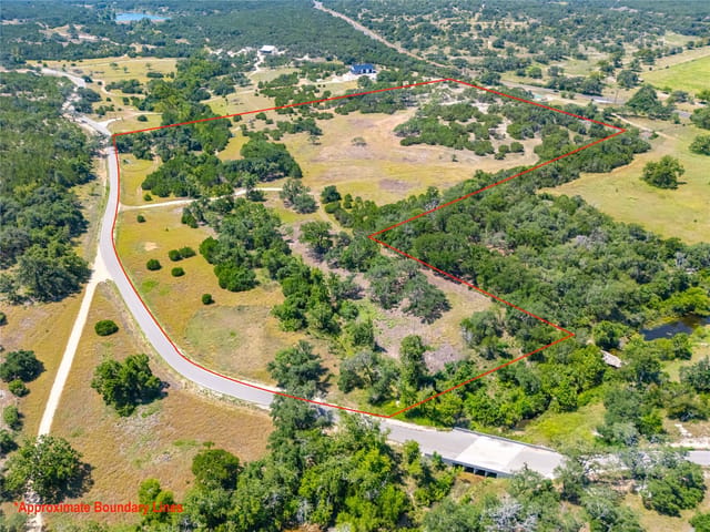 564 Bluff Springs Dr
