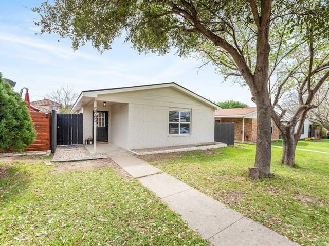5665 Pinon Vista Dr