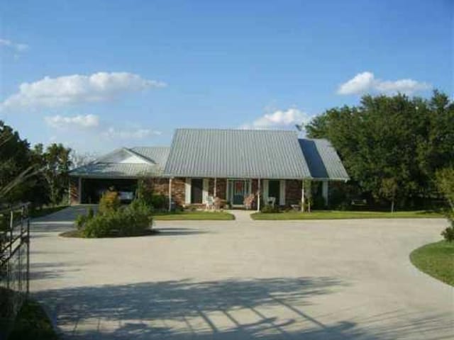 567 Peaceable Kingdom RD