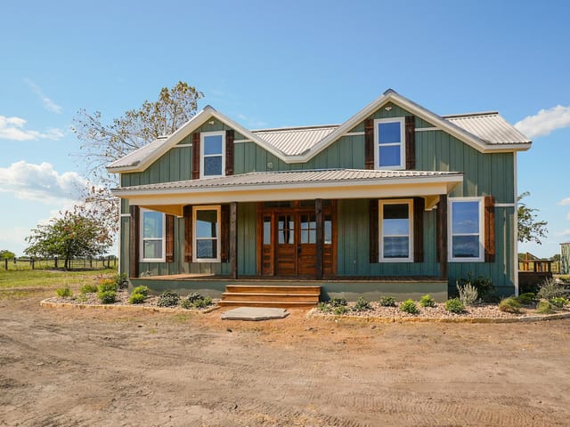 5688 Falke- Heinrich Rd