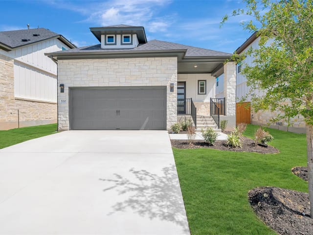 570 Darley Oak Dr