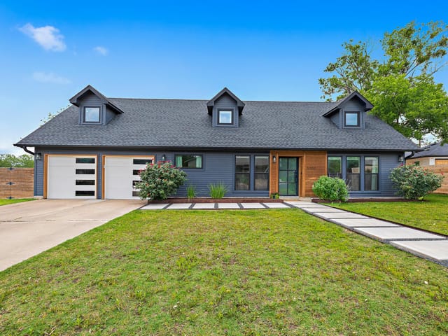 5700 Sutherlin RD