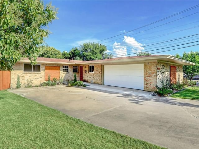 5701 Louise Ln