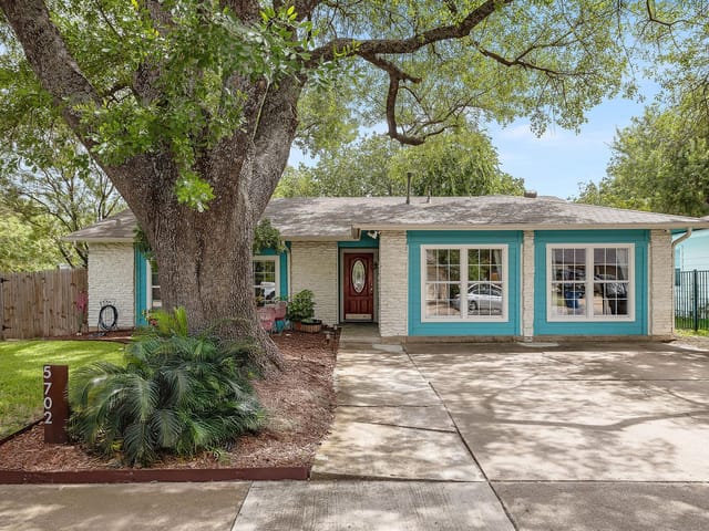 5702 Palo Blanco LN Unit #A
