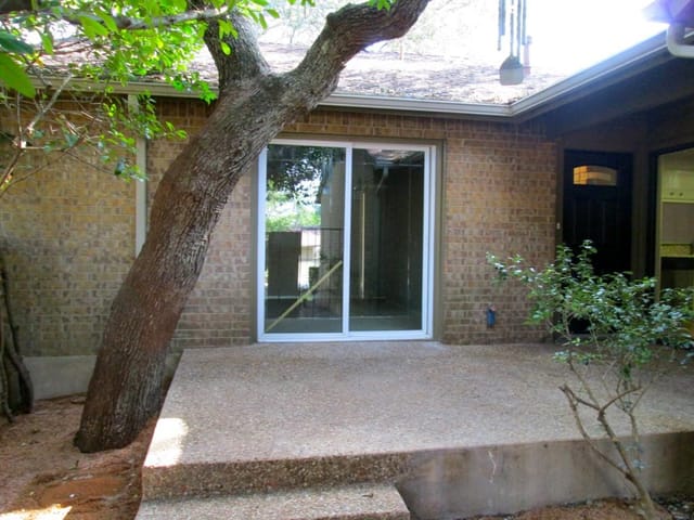 5703 Jamboree Ct