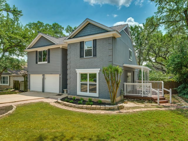 5703 Kayview Dr