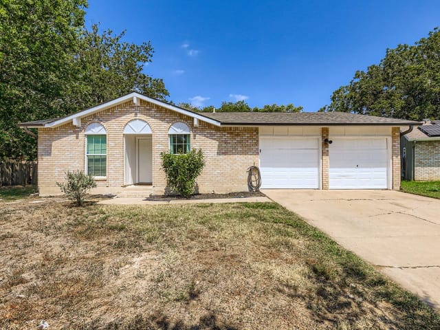 5704 Creekbranch Cv