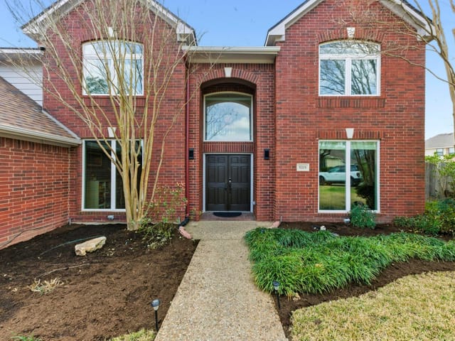 5705 Ballenton Ct
