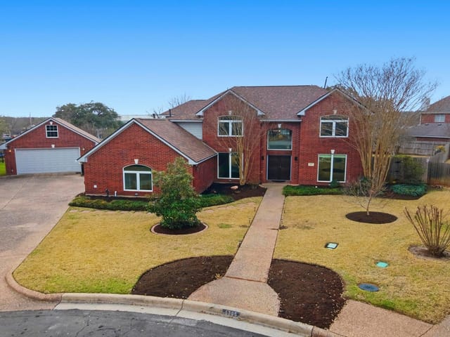 5705 Ballenton Ct