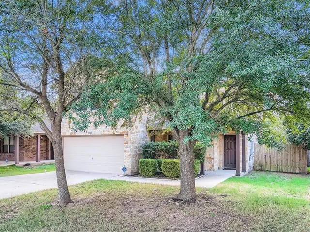 5705 Clementine Ln