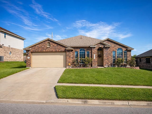 5705 Drystone LN