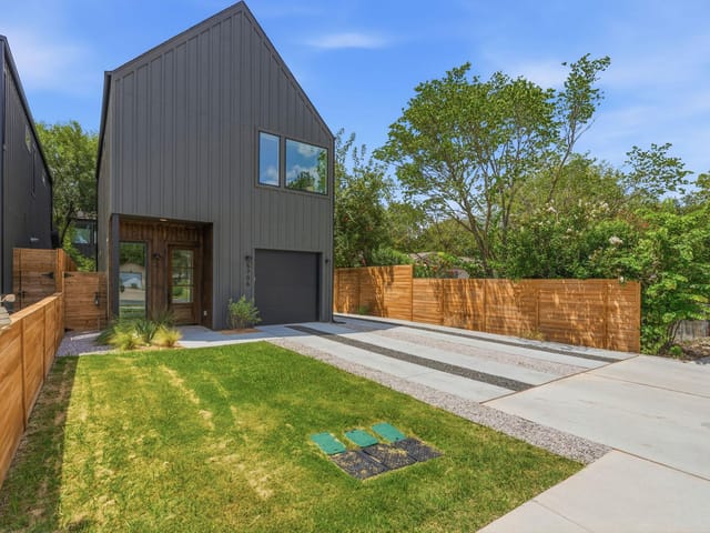 5706 Nancy DR Unit #2
