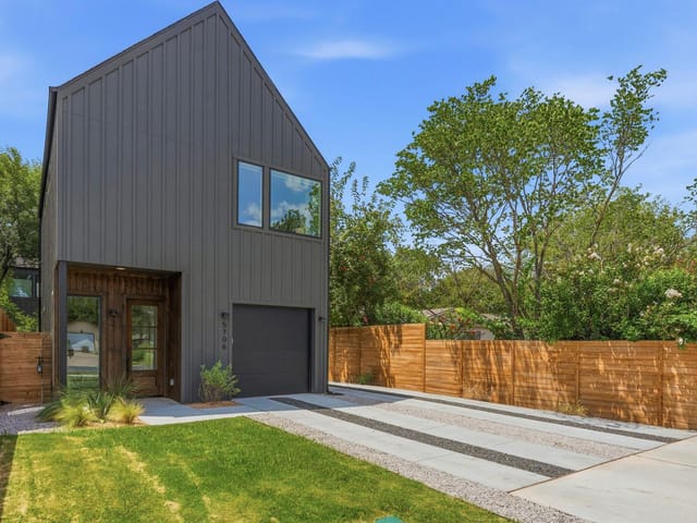 5706 Nancy DR Unit #2
