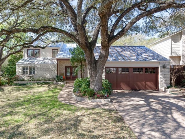 5707 Sam Houston Cir