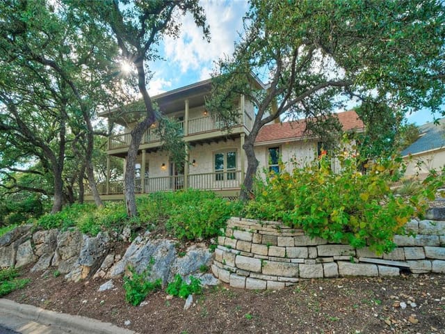 5709 Misty Hill Cv