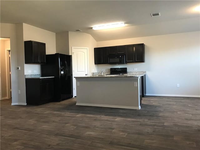5713 Brampton Ln