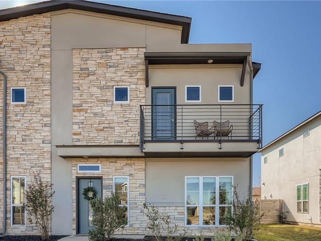 5713 Charles Merle Dr Unit #B