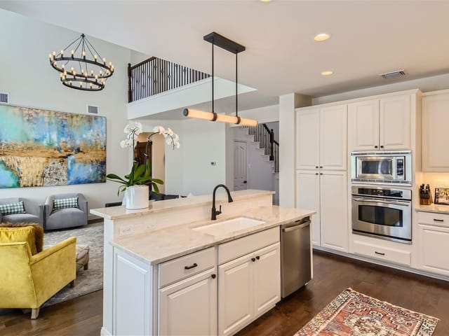 5713 Keli CT