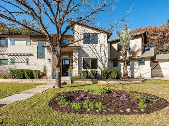 5714 Sam Houston Cir