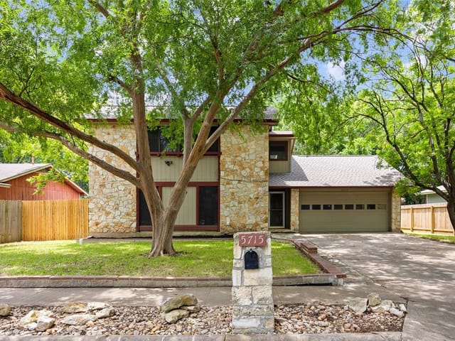 5715 Boulder Crk