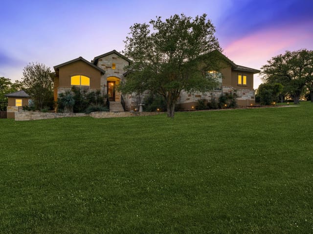 5721 Heidrich Ct