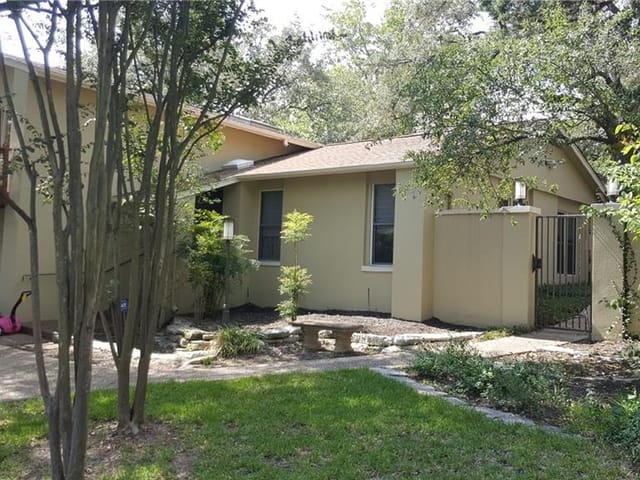 5724 Sam Houston Cir