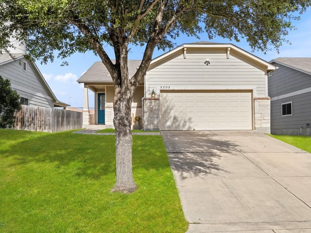 5725 Maxfli Dr