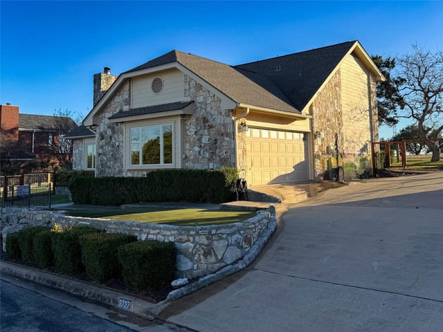 5727 Misty Hill Cv