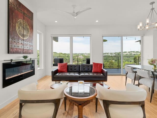 5728 Misty Hill Cv