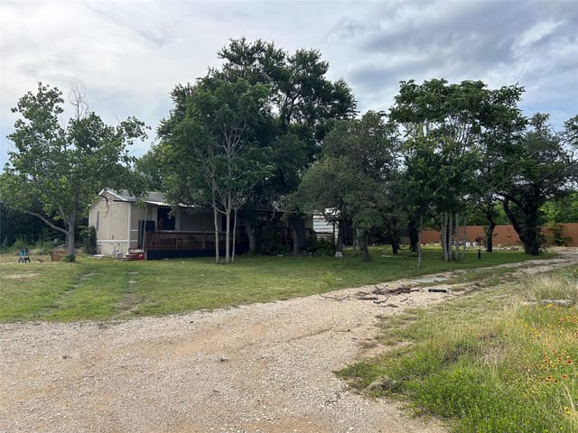 5729 N Highway 183
