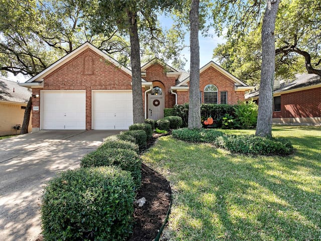 5729 Sunny Vista Dr