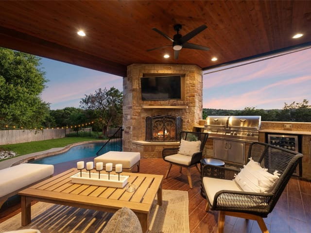 5729 Tahoma Pl