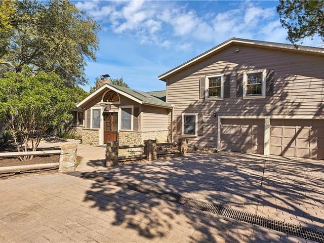 5731 Pool Canyon Cv