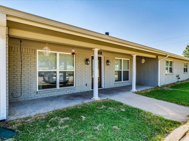 5732 Little Flock RD