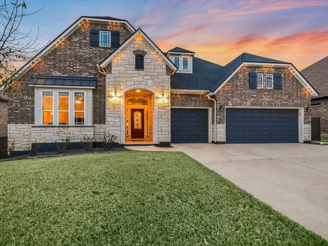 574 Merion DR