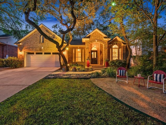 5741 Republic Of Texas BLVD