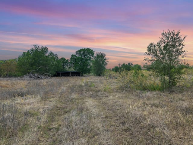 579 Lower Elgin RD