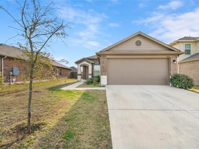 5801 Roderick Dr