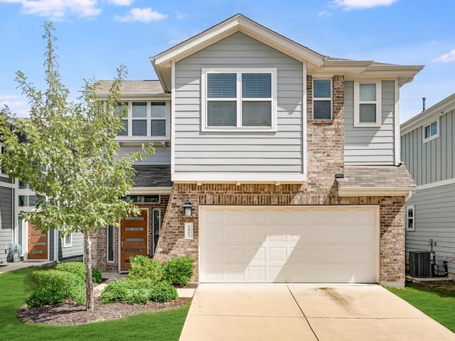 5801 Swayden LN