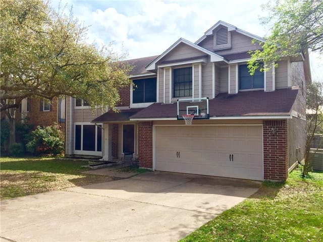 5801 Wagon Train Rd