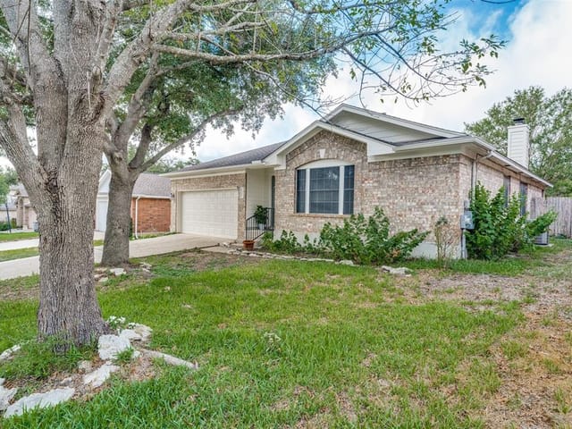 5803 Pecanwood Ln