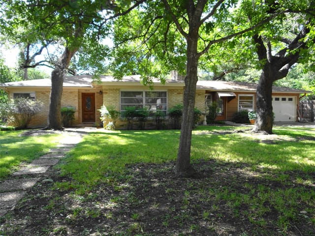 5804 Cary Dr