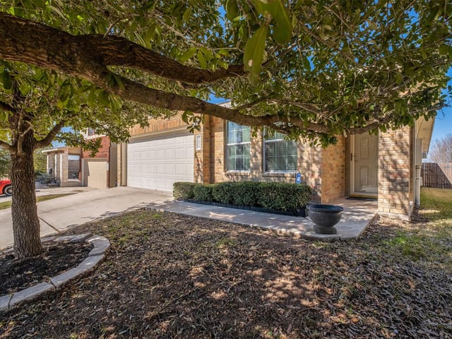 5804 Nelson Oaks Dr