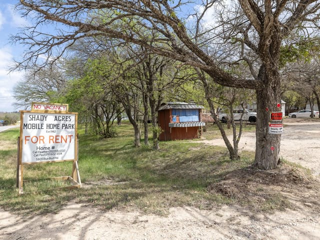 5805 Blue Bluff Rd