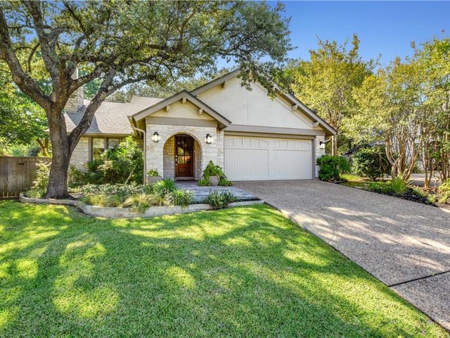 5806 Tom Wooten DR